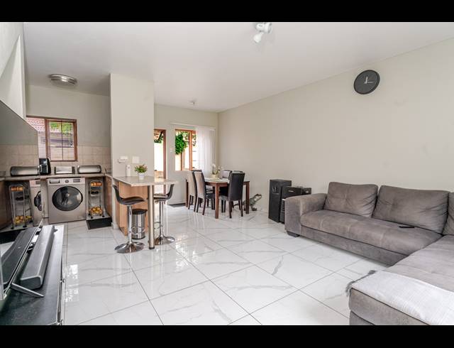 2 BEDROOM DUPLEX FOR SALE IN NOORDWYK